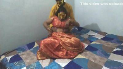 Desi India - Desi Indian Beautiful Milf Bhabhi Fucked By Her Husband At Karwa Chouth - hclips.com - India