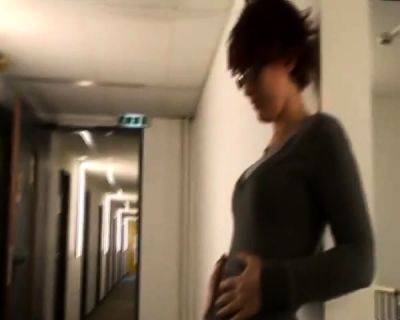 Deutsche MILF fingert sich im Hotel und wird angewichst - drtuber.com - Germany