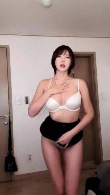 Japanese MILF Asian Sex Sayoko Kuroki av19 - drtuber.com - Japan